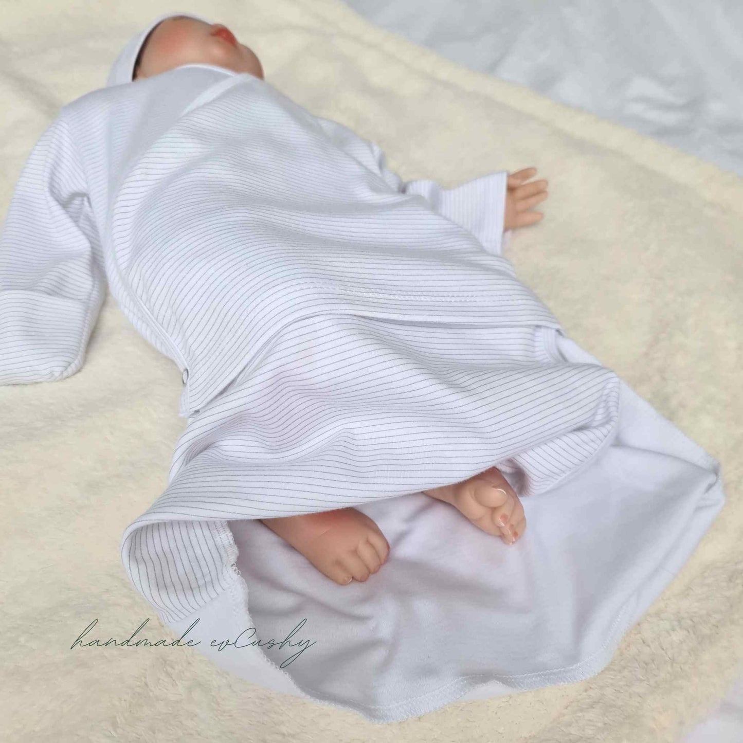 newborn baby sleeping bag 0-3 months kangaroo pouch white evcushy