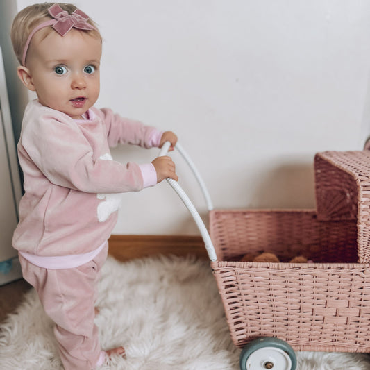 pink tracksuit cosy and soft material easy to put on evcushy 0-24 months