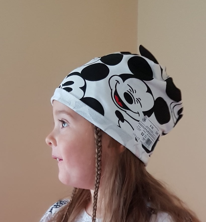 hat beanie mickey black and white unisex light