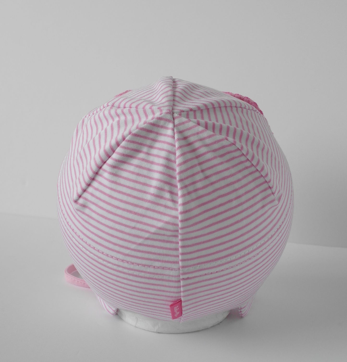Girls hat with ties Amy