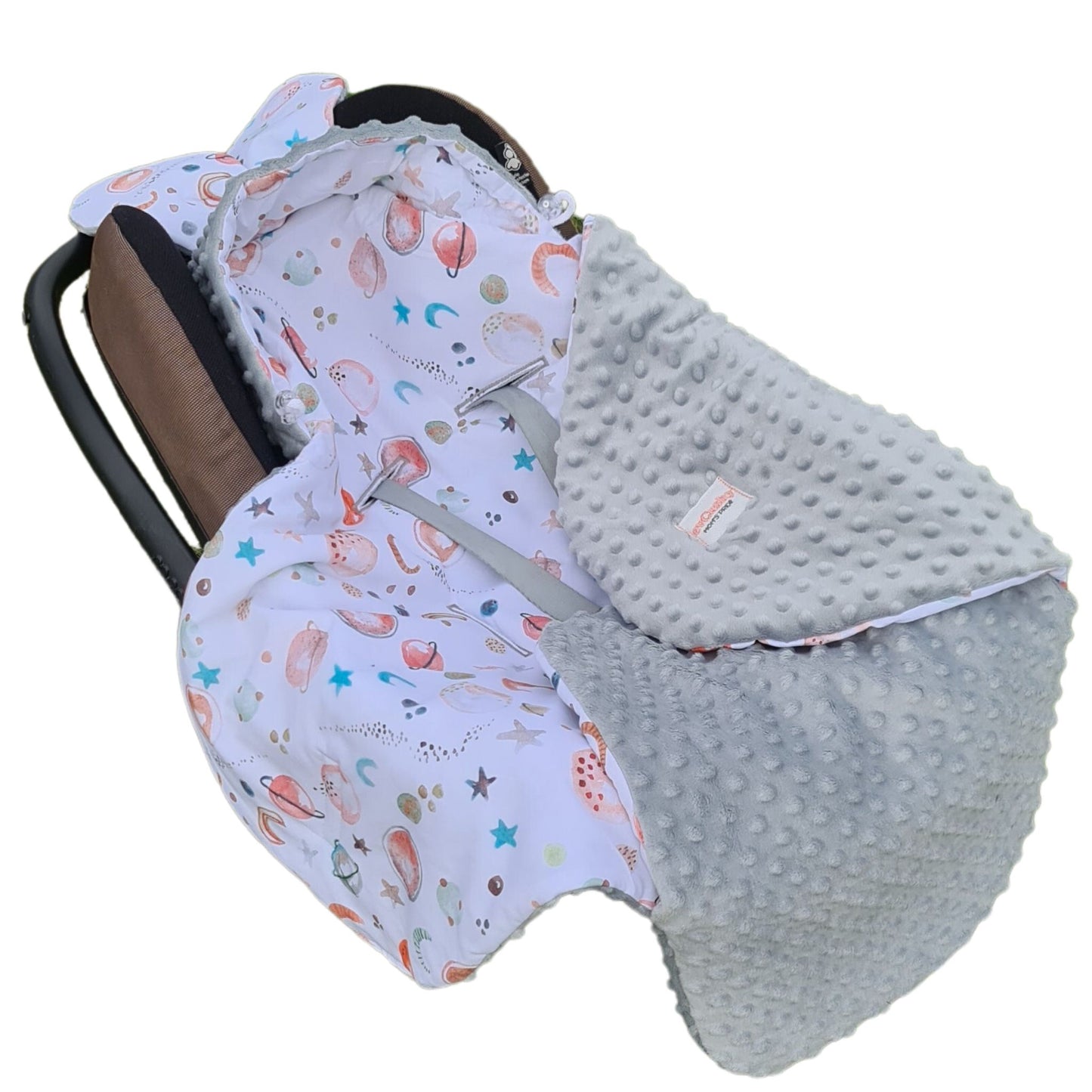 warm cosy blanket for car seat and strollers with hood and velcro fastening