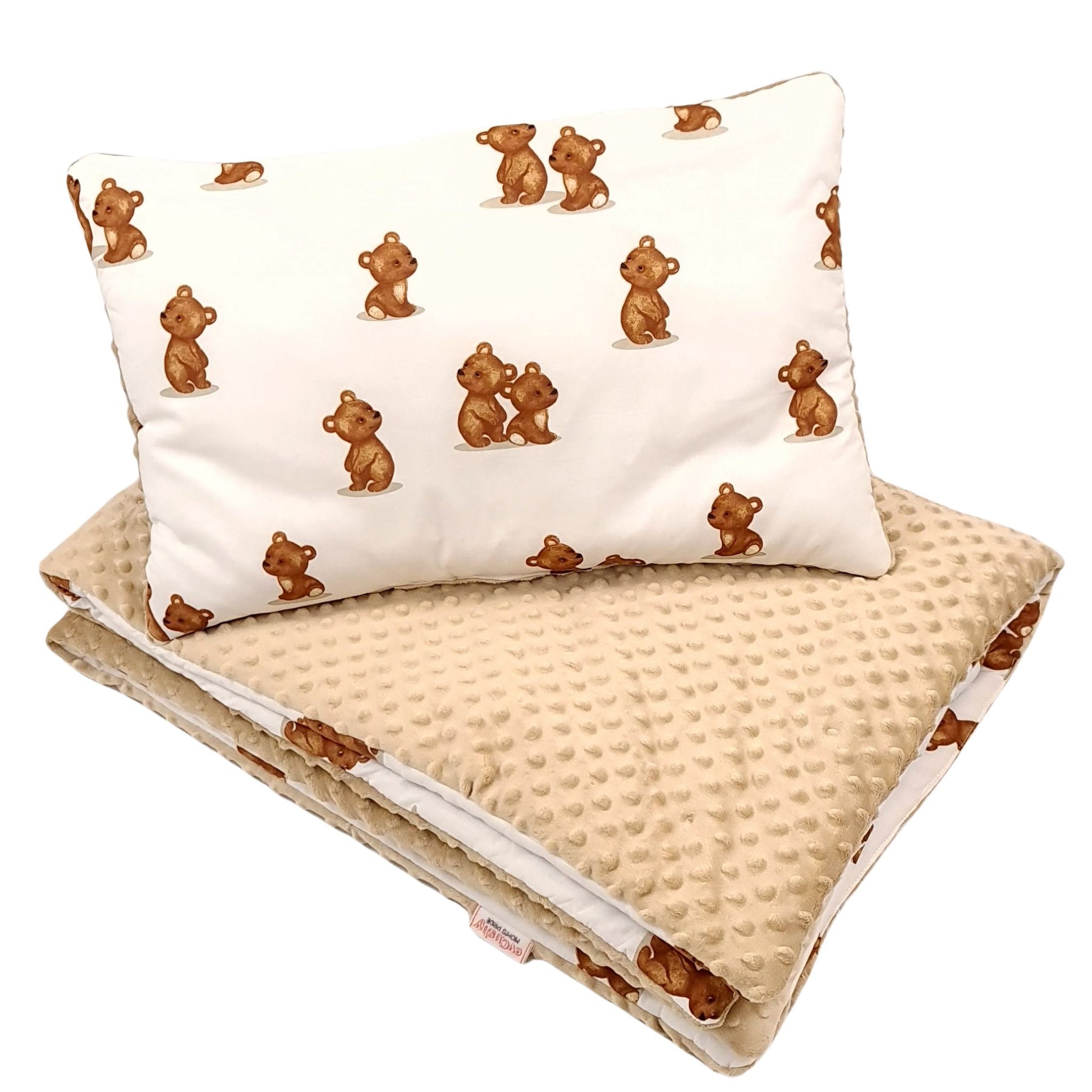 Evcushy Baby Bedding Set – Teddy Bear Hug Collection, all-in-one quilt & pillow set for toddlers. Soft cotton with cute teddy bears on white, plush beige minky reverse for cozy sleep.