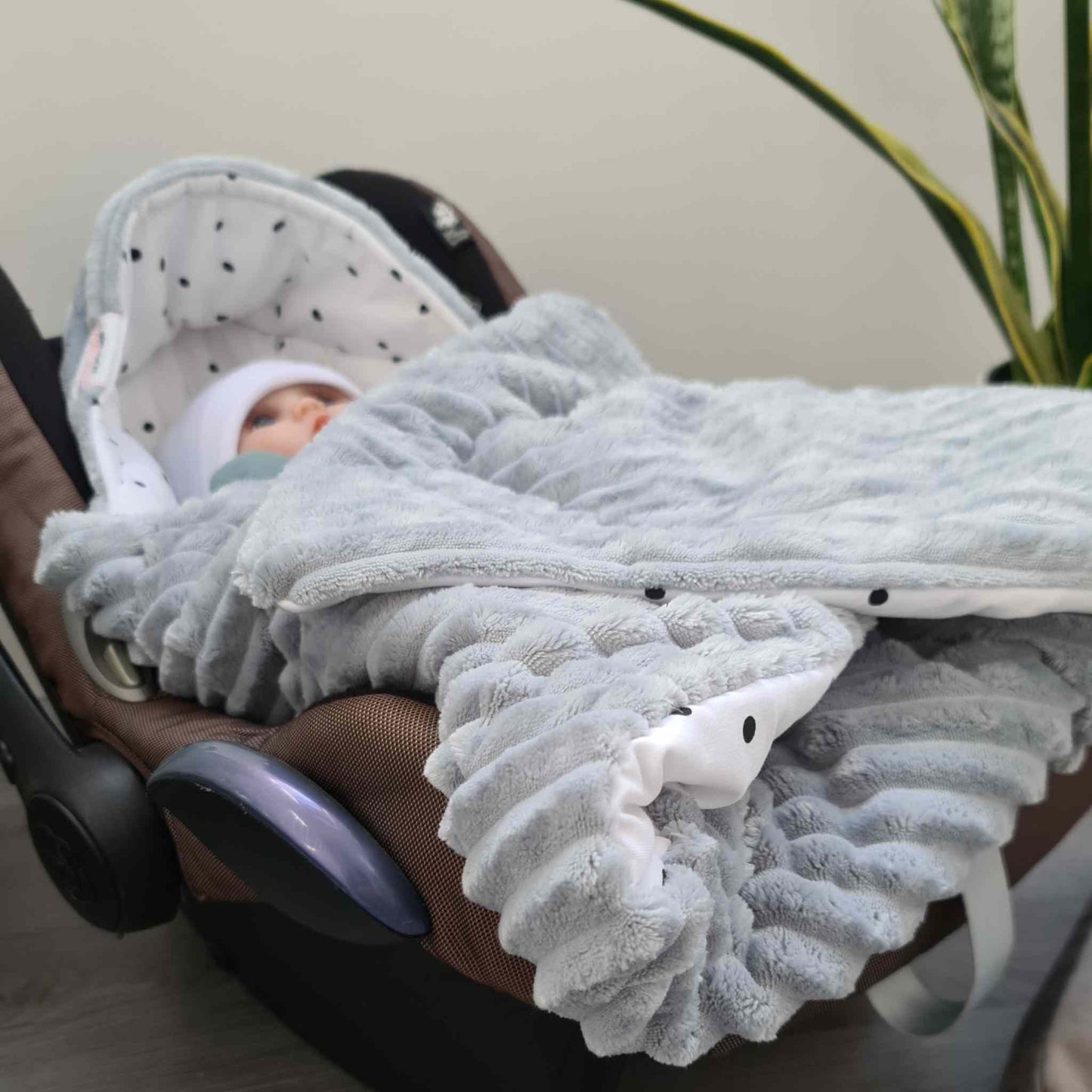 cosy car seat blanket with hood warm and soft plush grey for 5 point harness system baby top and bottom grey