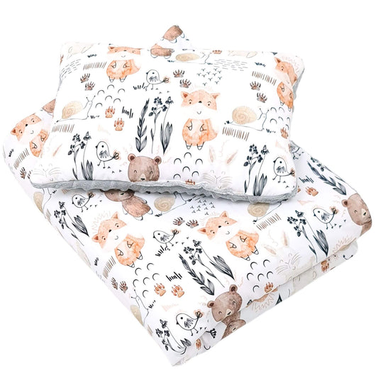 Baby quilt and pillow set with forest animals – foxes, bears, and rabbits on soft cotton. 0-2 years