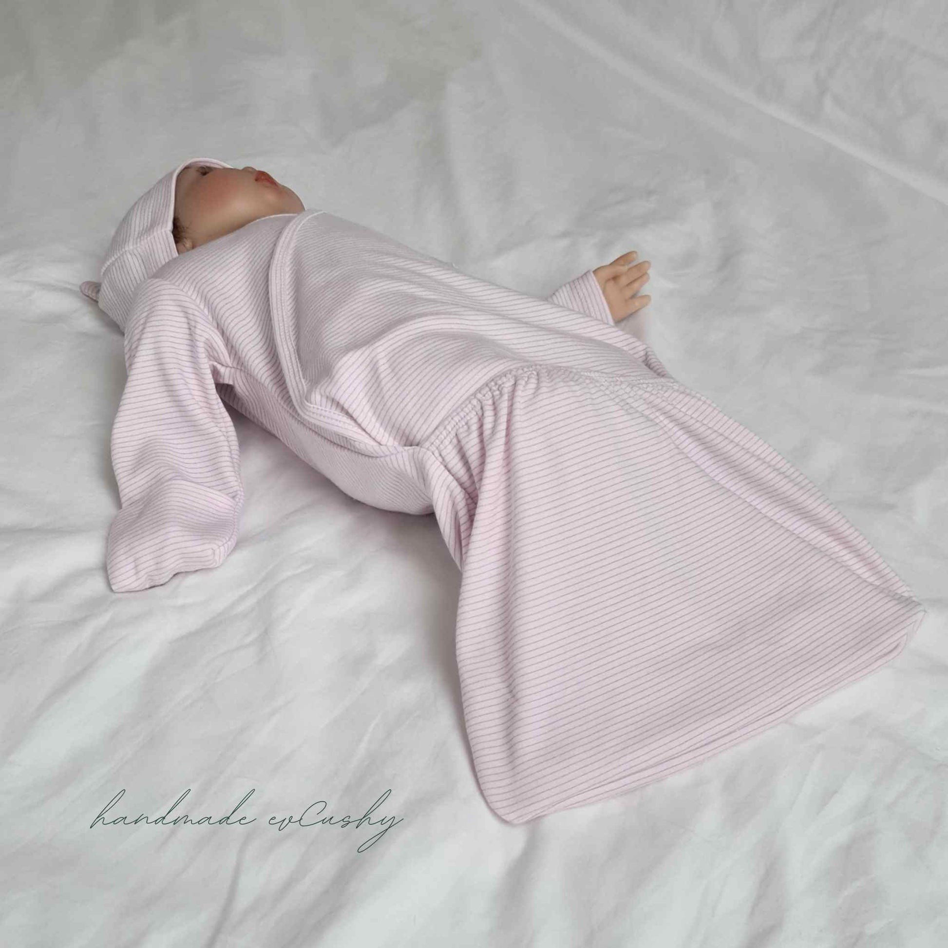 newborn baby sleeping bag 0-3 months kangaroo pouch  pink  evcushy