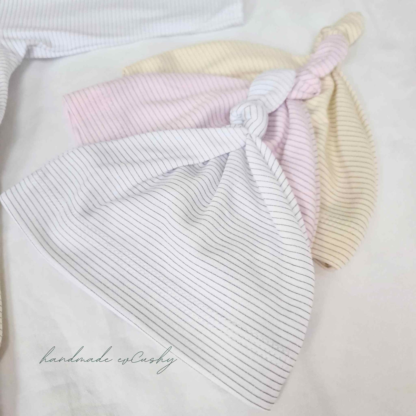 newborn baby sleeping bag 0-3 months kangaroo pouch and hats white pink yellow evcushy