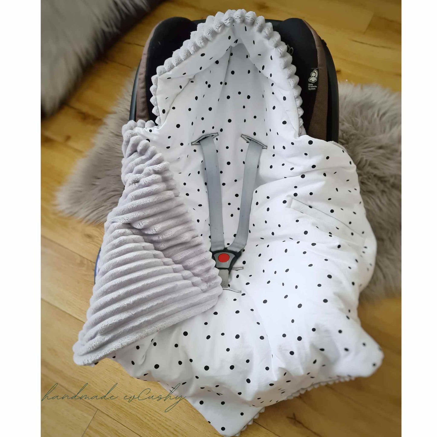 Cosy Infants Car Seat Blanket