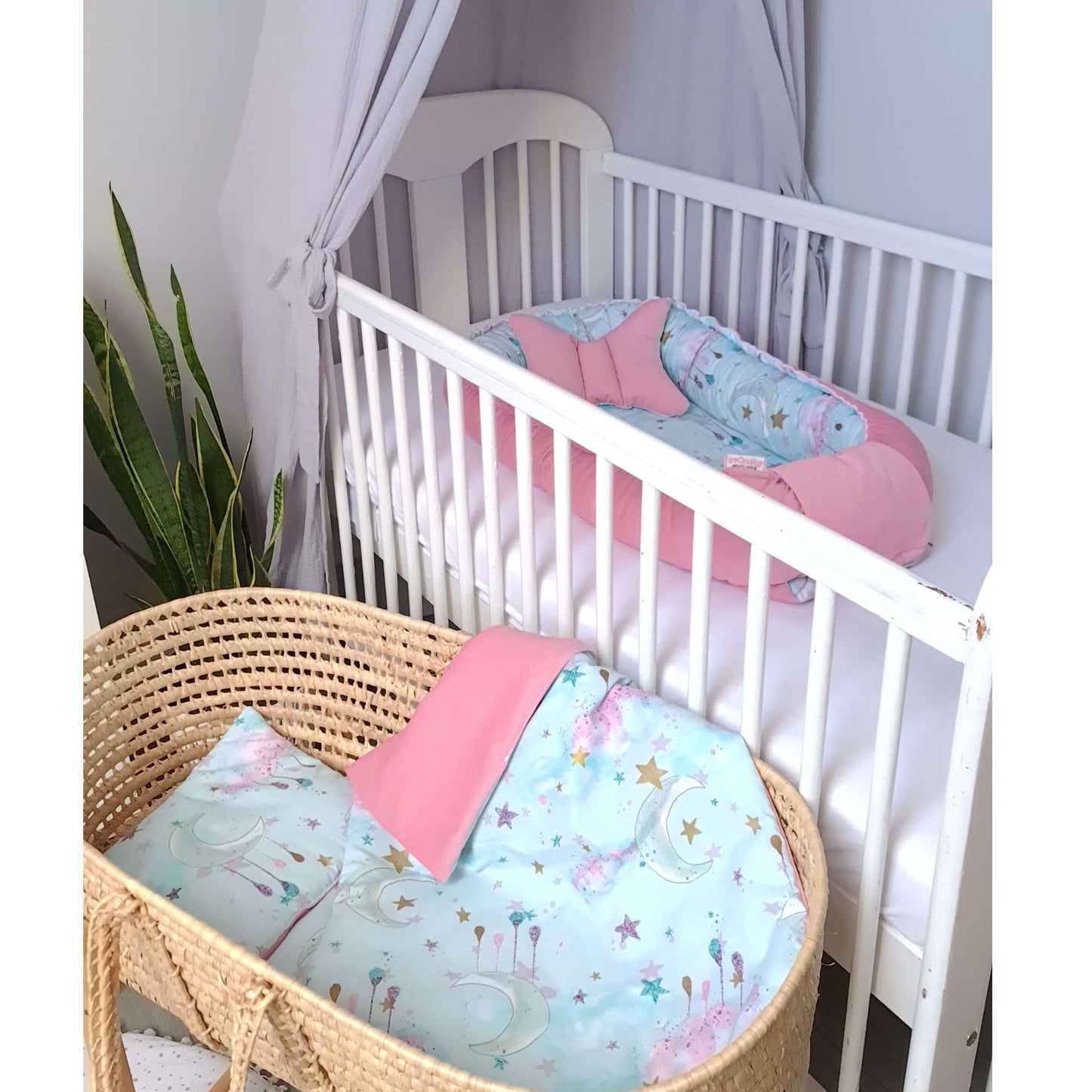 baby nest with accessories for cot blanket for baby