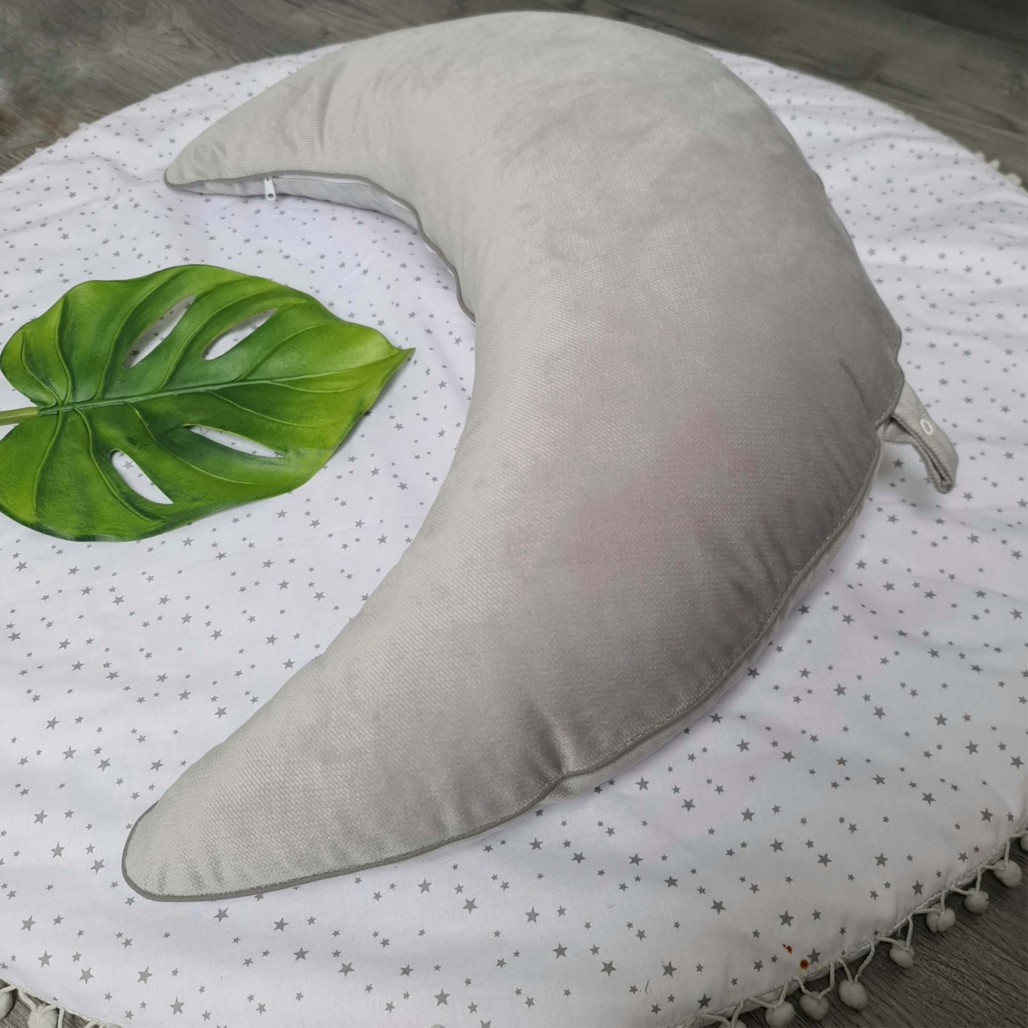 Moon 2025 nursing pillow