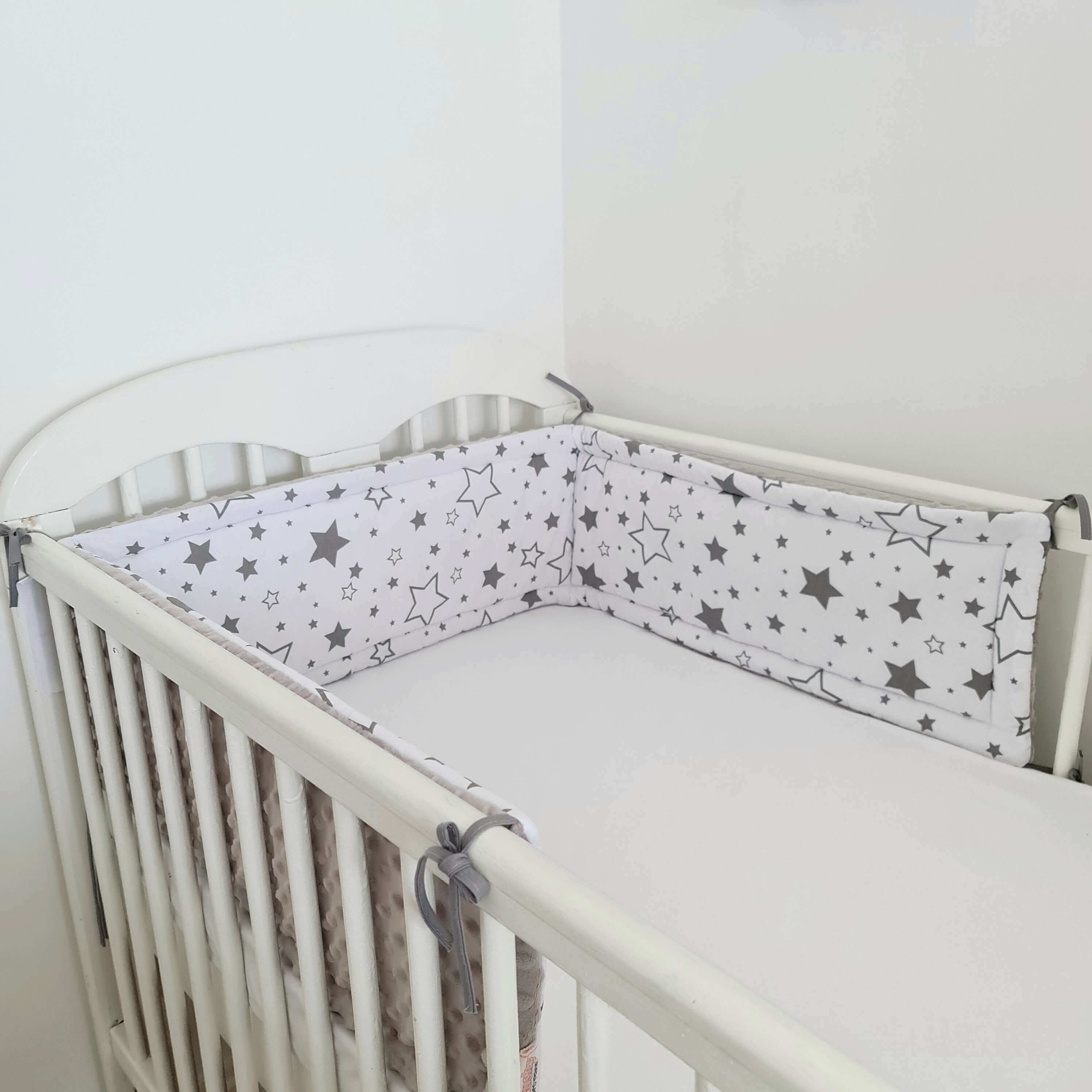 Grey hot sale cot bumper